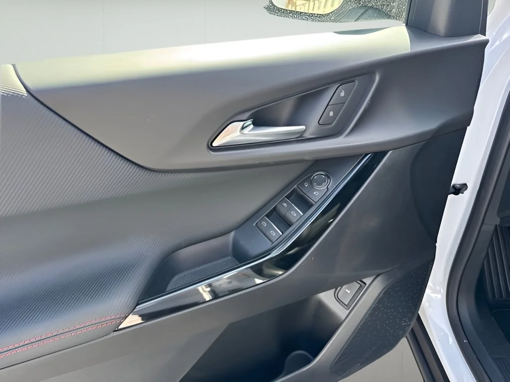 New 2027 Polar White Tricoat Chevrolet RS image 11