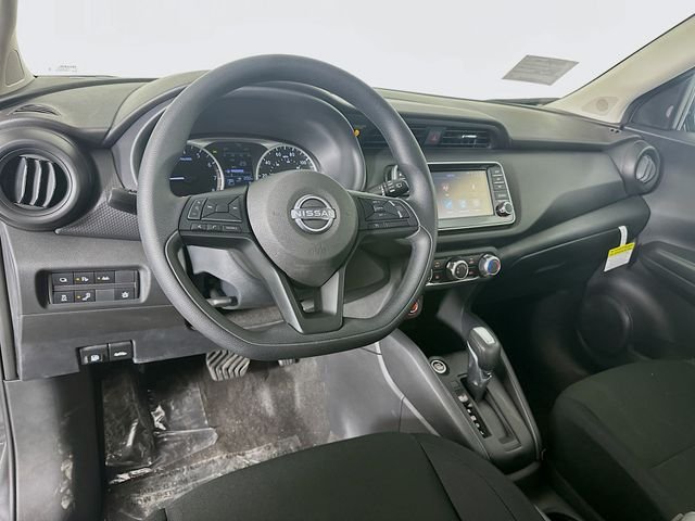 Used 2025 Gray Nissan S image 10