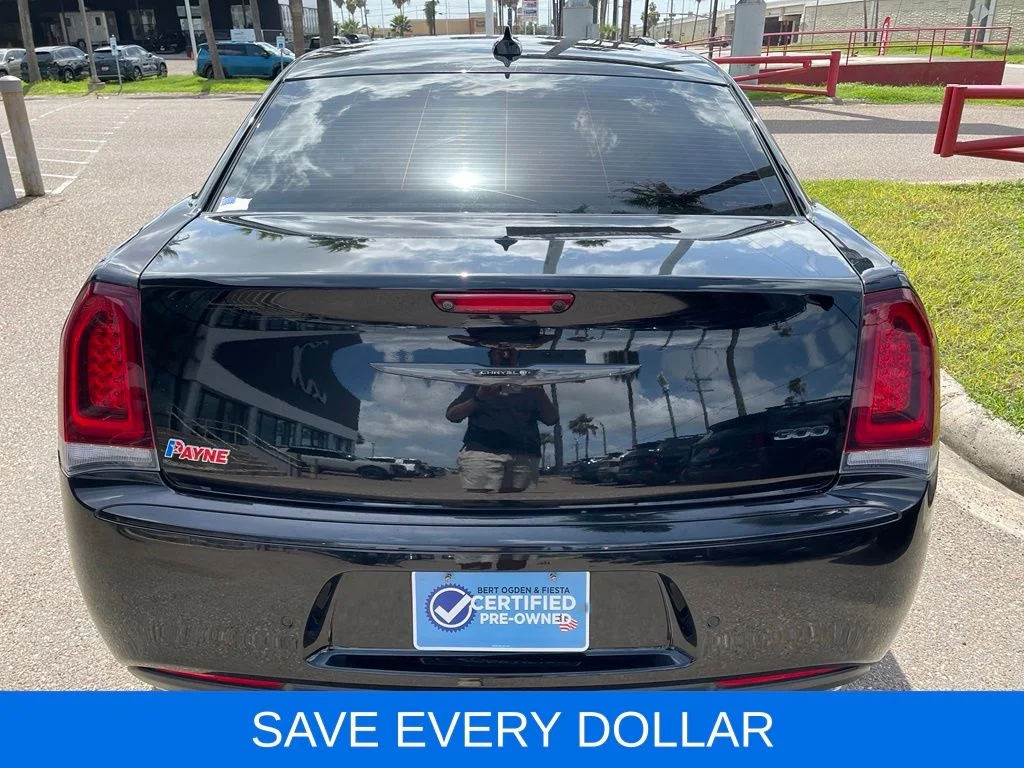 Used 2023 Black Chrysler Touring image 5