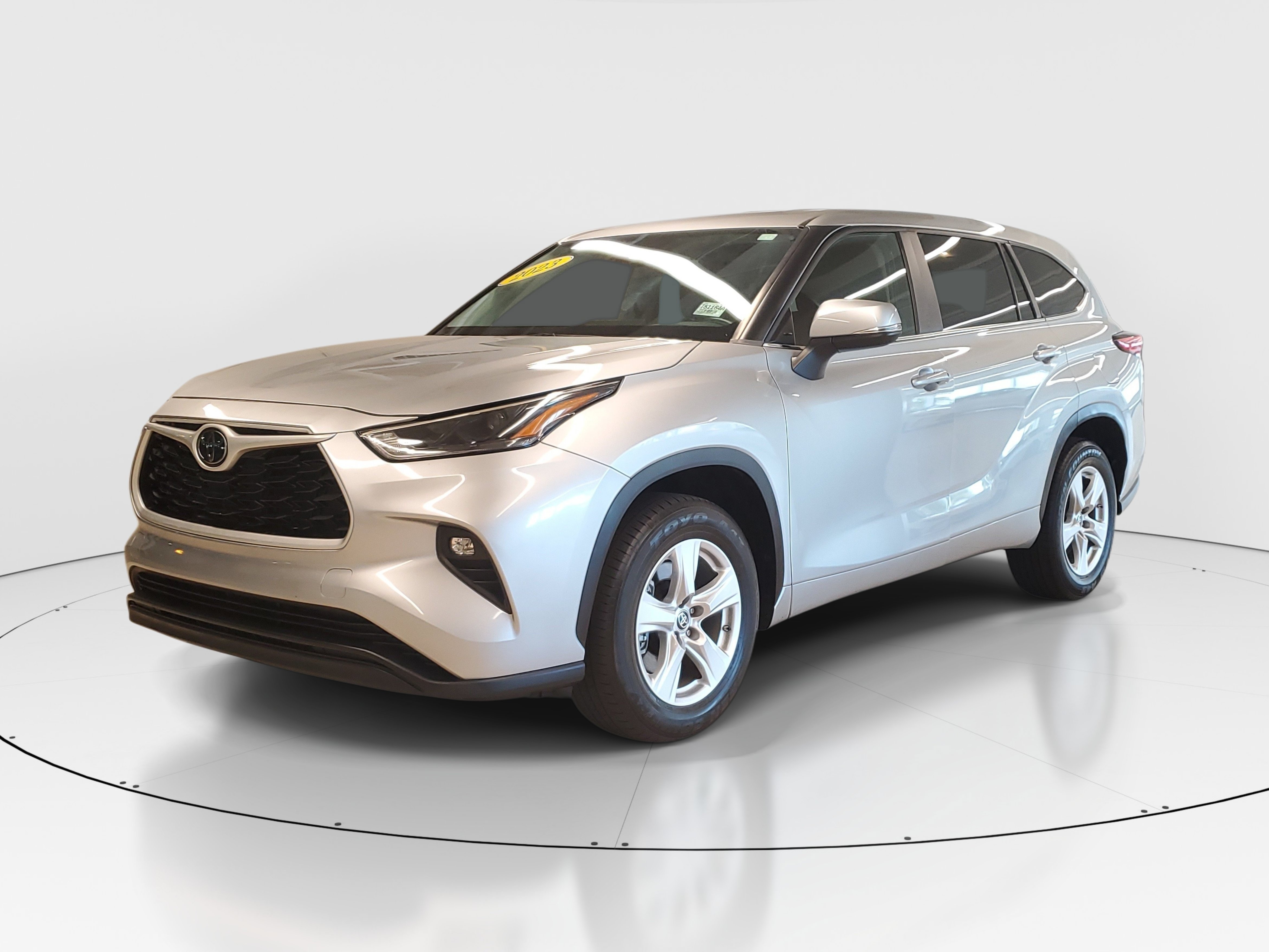 Used 2023 Celestial Silver Metallic Toyota LE image 3