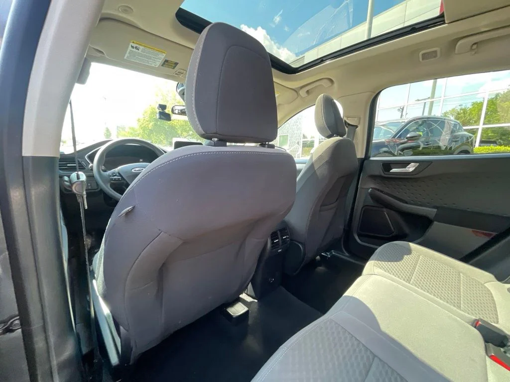Used 2020 Gray Ford SE image 20