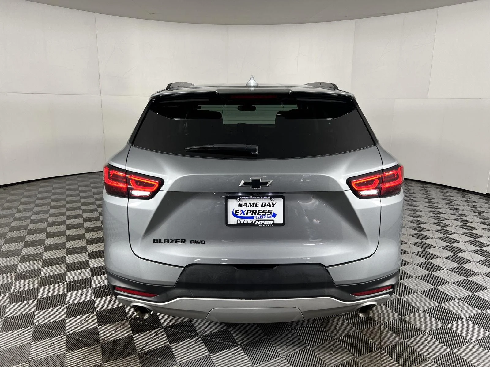 Used 2024 Sterling Gray Metallic Chevrolet LT image 8