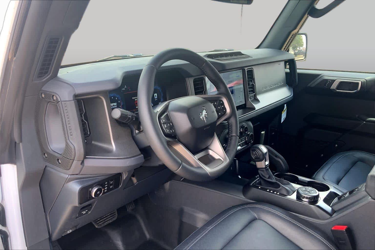 New 2026 Oxford White Ford Badlands® image 8