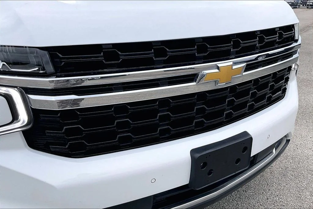Used 2024 White Chevrolet LS image 34