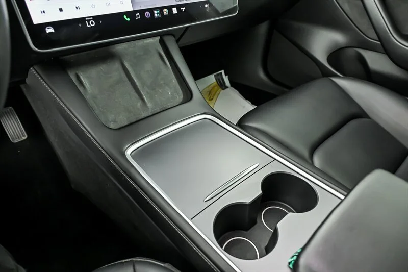 Used 2023 GRAY Tesla  image 32