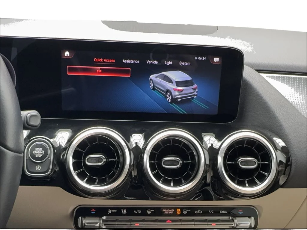 Used 2022 White Mercedes-Benz GLA 250 image 46