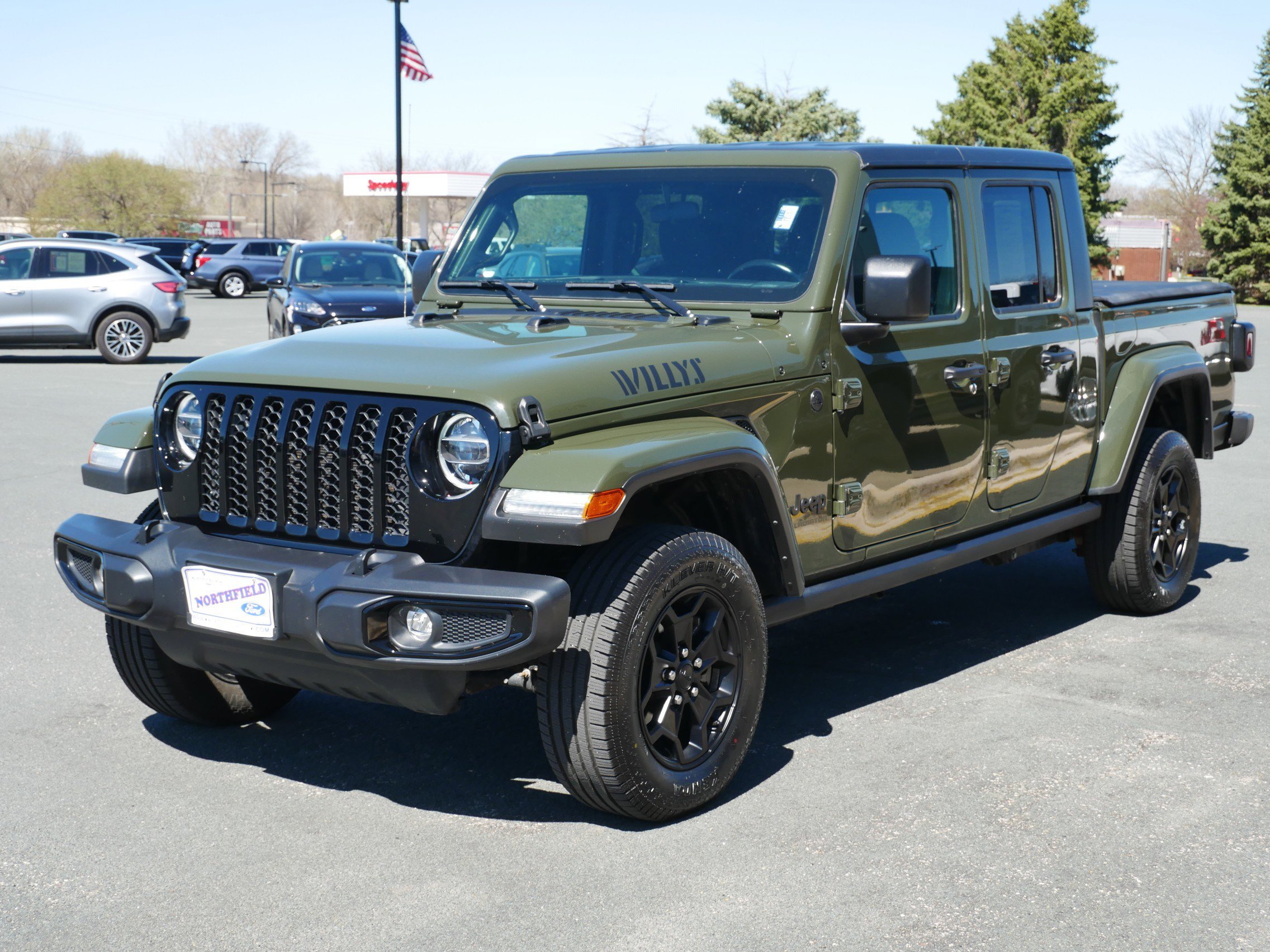 View vehicle photo 4