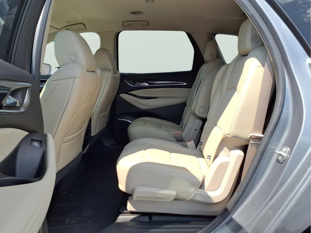 2018 Buick Enclave Essence - Photo 18