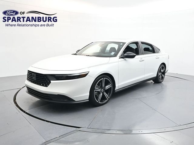 Used 2024  Honda Sport image 3