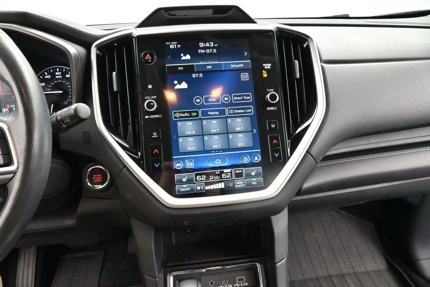 Used 2024 Ice Silver Metallic Subaru Limited image 22