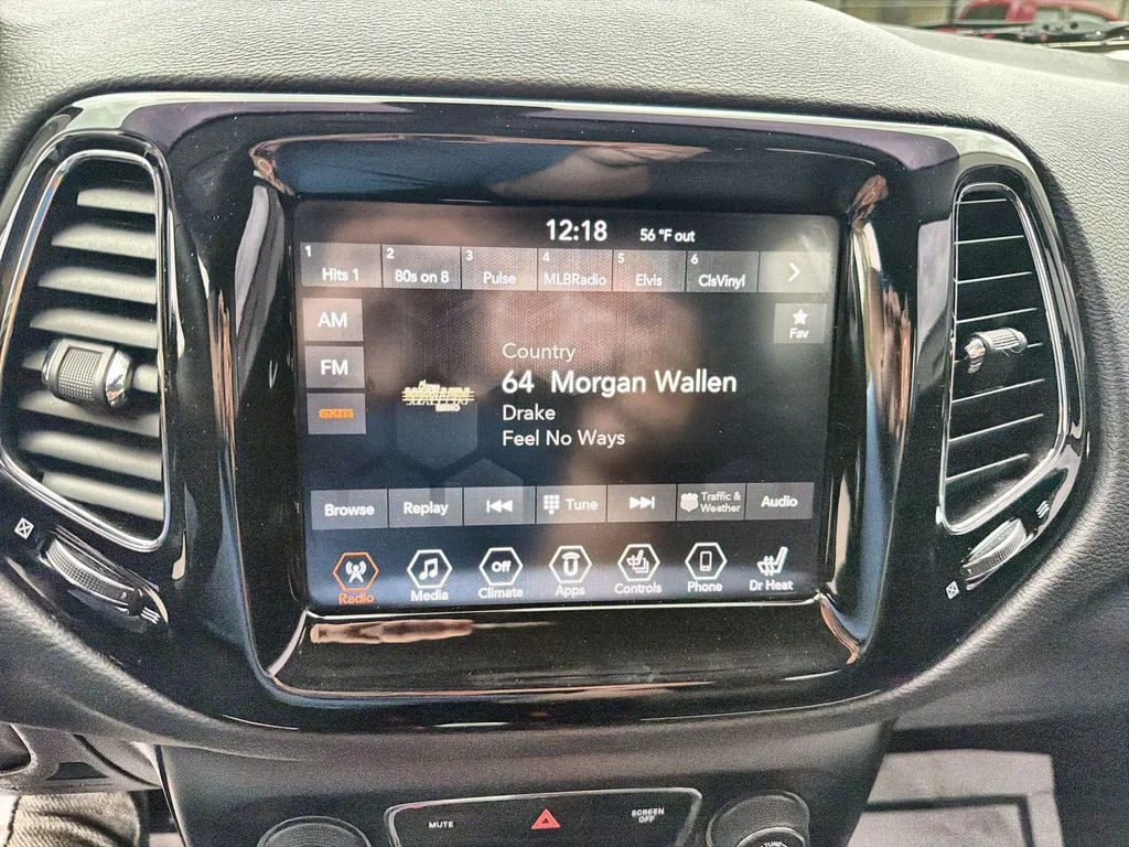 Used 2019 White Jeep Limited image 16