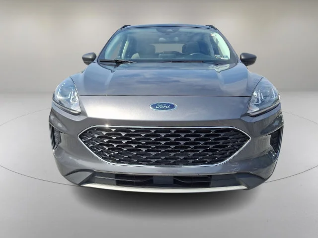 Used 2022 Gray Ford SE image 3