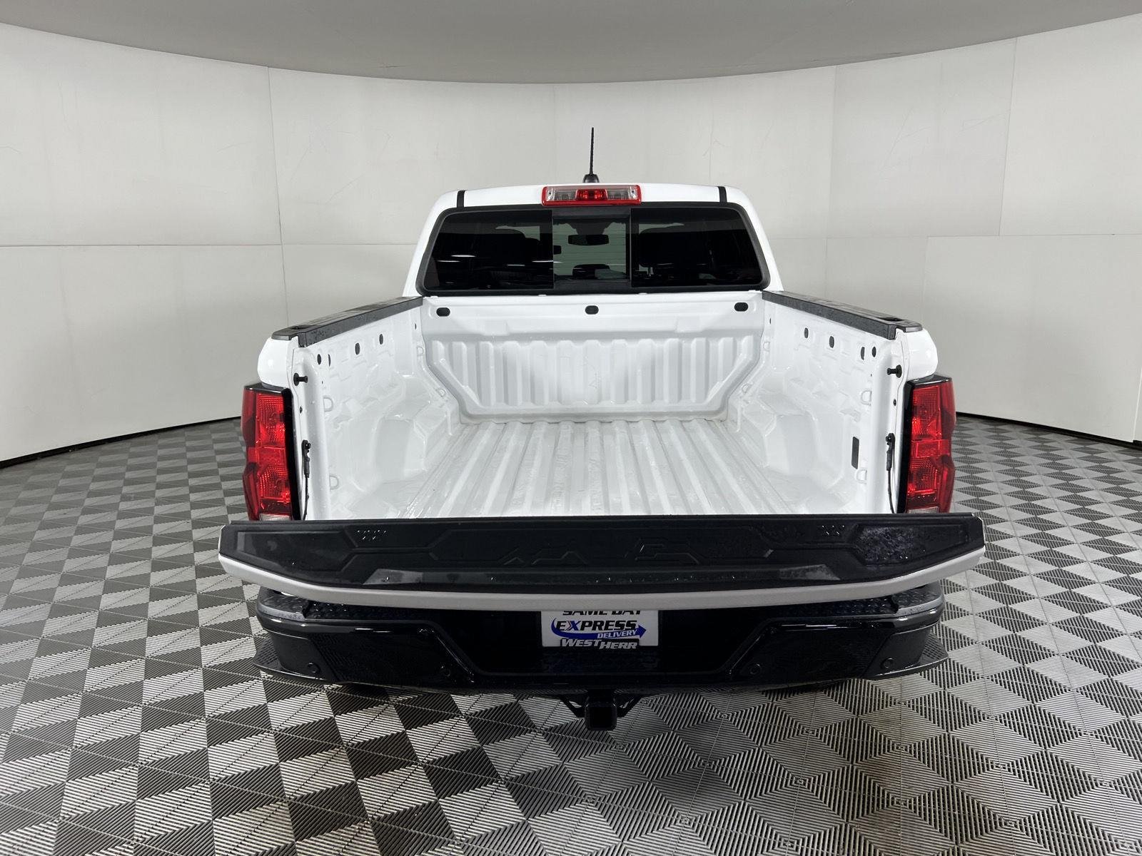 Used 2026 Summit White Chevrolet 4WD Trail Boss image 23