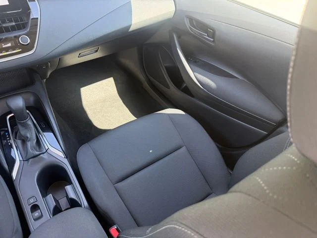 Used 2025 Midnight Black Metallic Toyota LE image 26