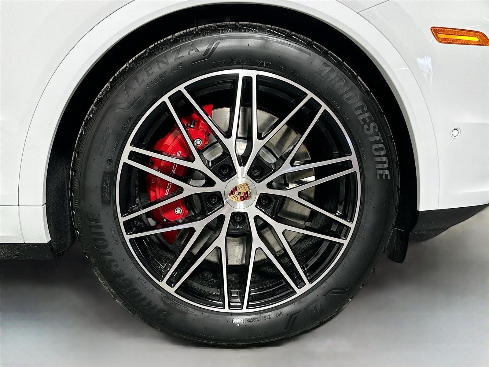New 2026 Carrara White Metallic Porsche S E-Hybrid image 14