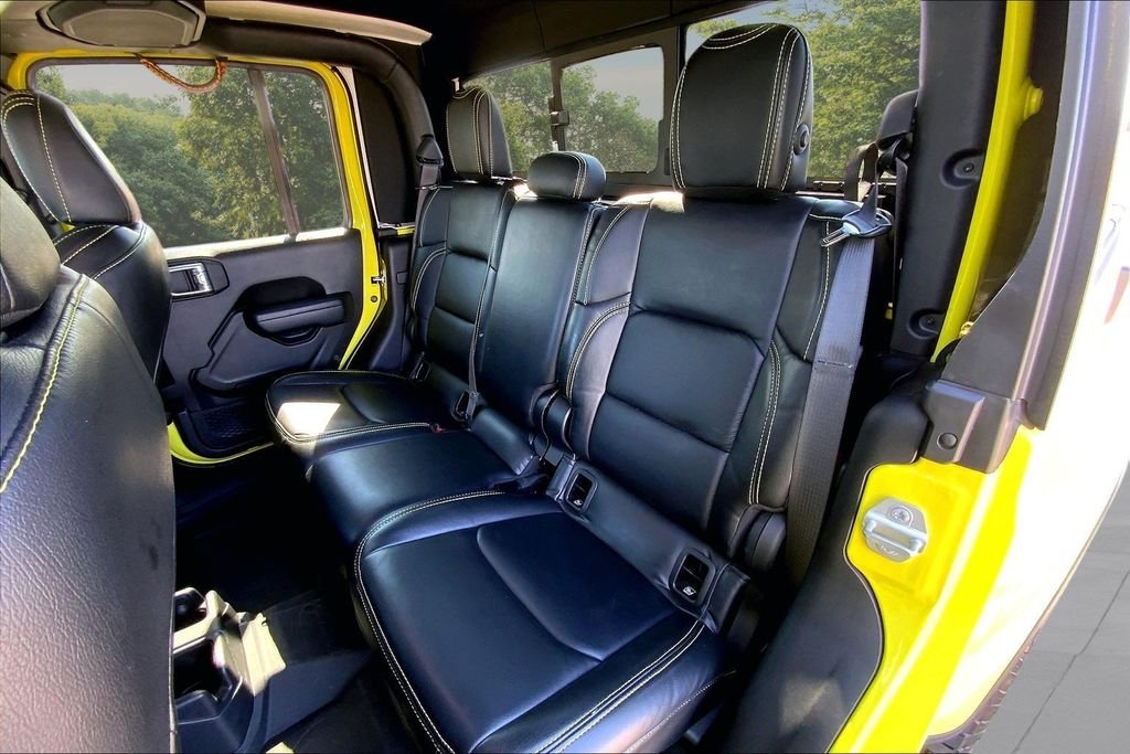 Used 2023 Yellow Jeep Sport S image 22