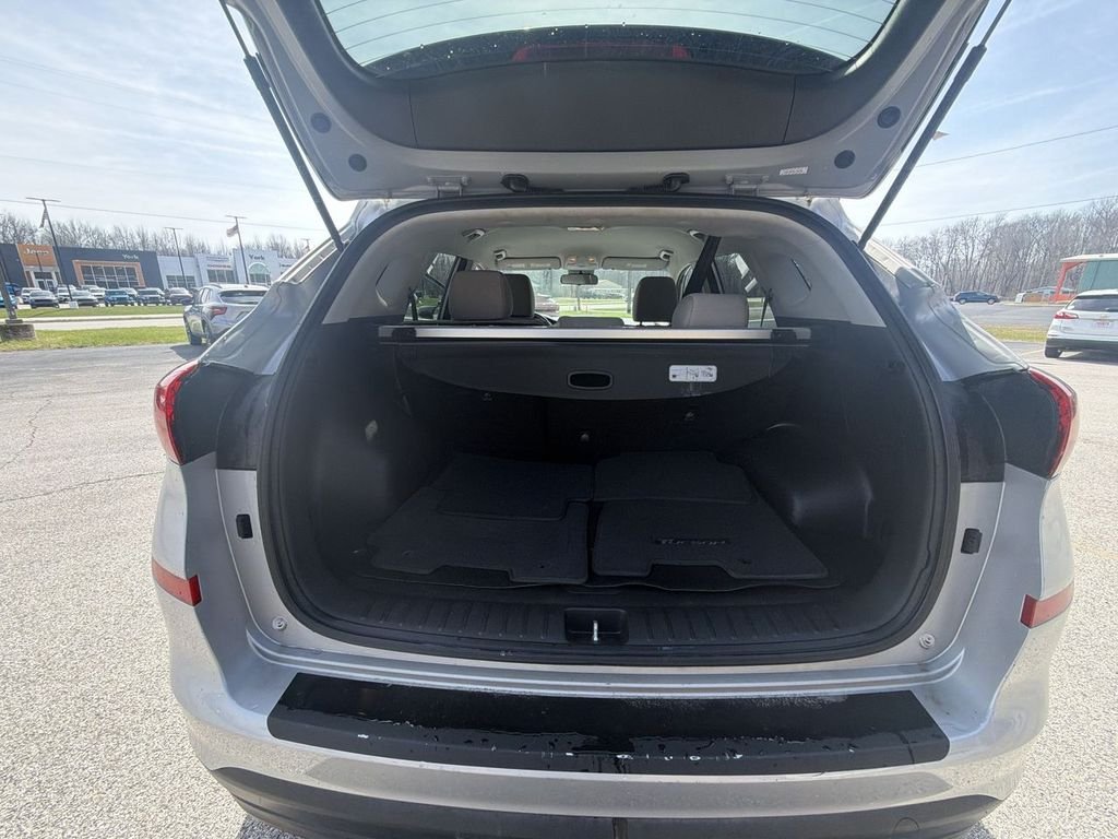 2020 Hyundai Tucson SE - Photo 25
