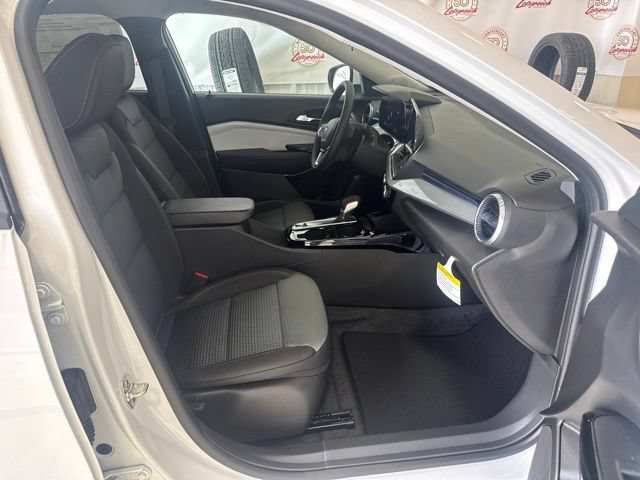 2026 Chevrolet Trax LT - Photo 25