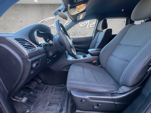 Used 2018 Red Jeep Laredo E image 19