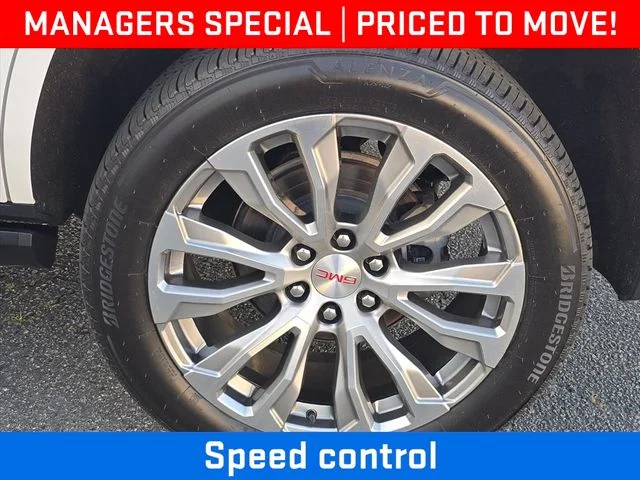 Used 2023 White GMC Denali image 32