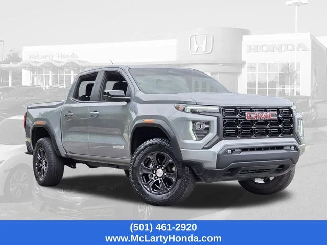 Used 2024 Silver GMC Elevation image 19