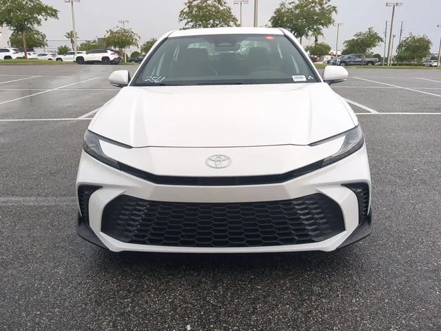 New 2026 Ice Cap Toyota SE image 9