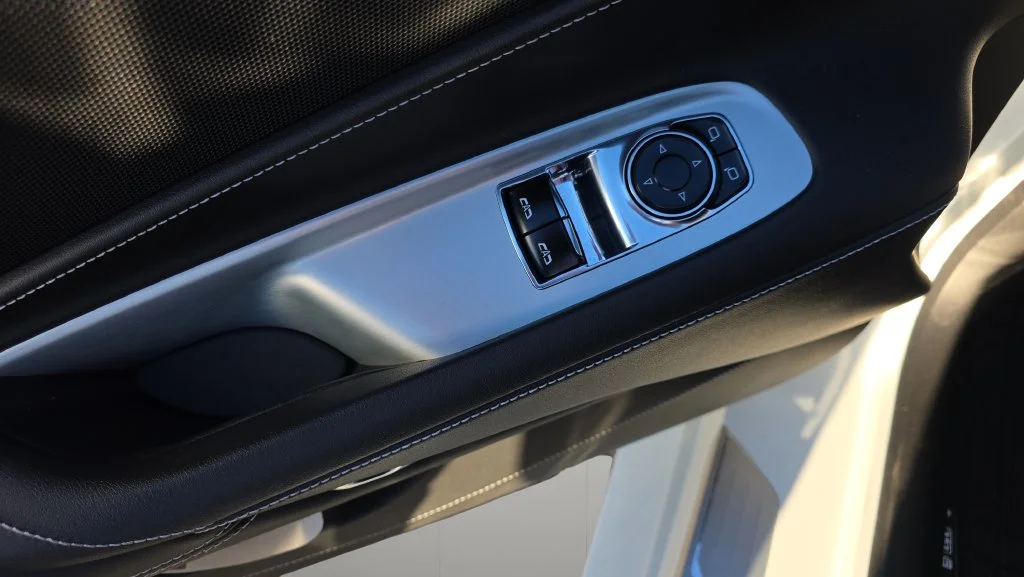 Used 2026 White Chevrolet Stingray image 18