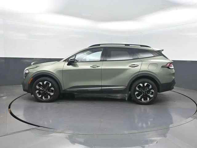 Used 2023 Green Kia X-Line image 2
