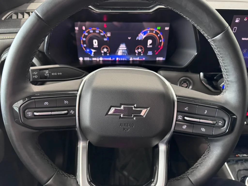 2025 Chevrolet Colorado ZR2 - Photo 14