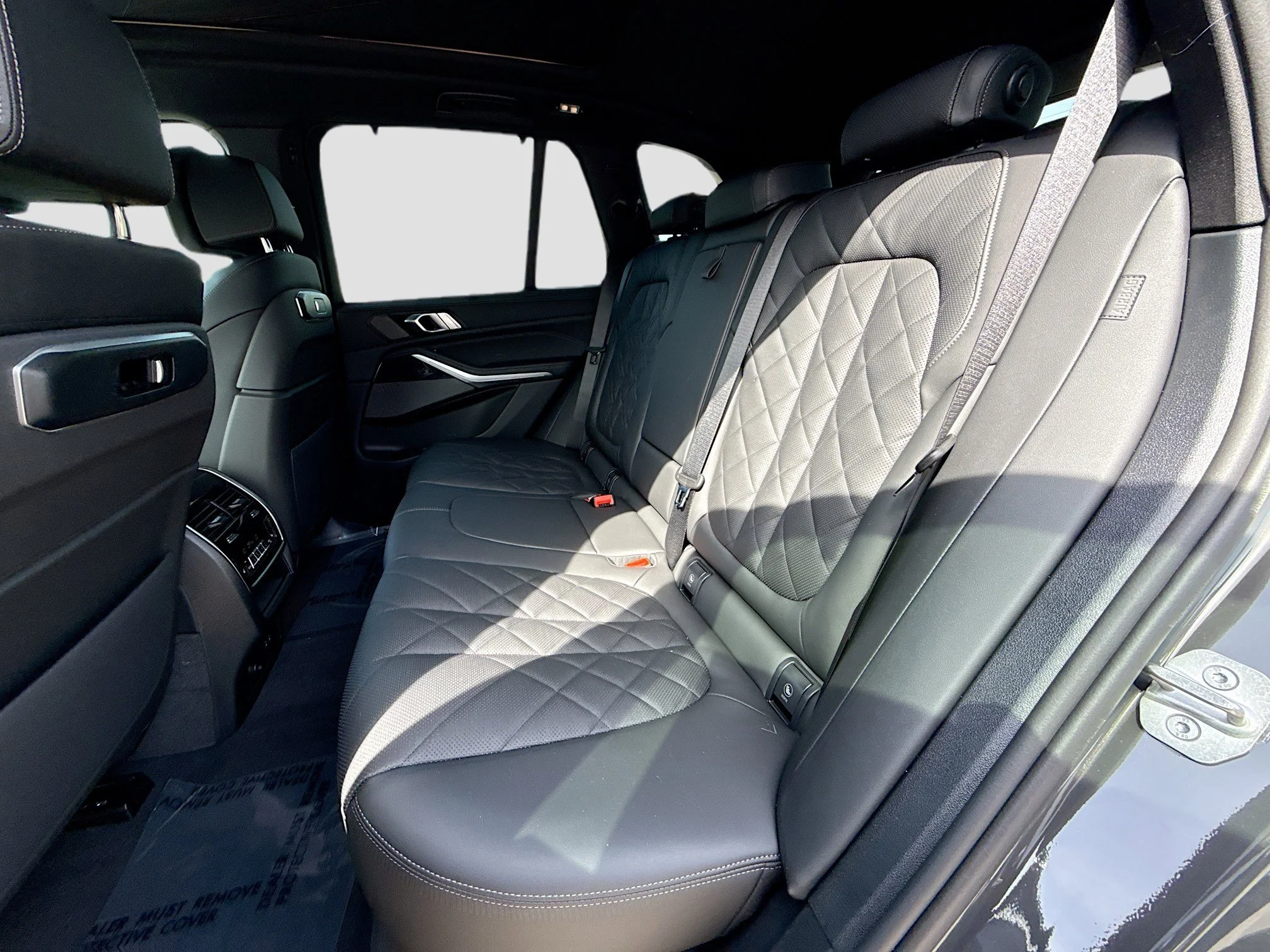 New 2026 Dravit Grey Metallic BMW sDrive40i image 22