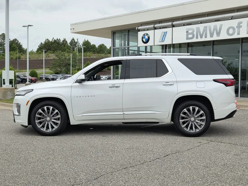Used 2023 Iridescent Pearl Tricoat CHEVROLET AWD 4DR PREMIER image 2
