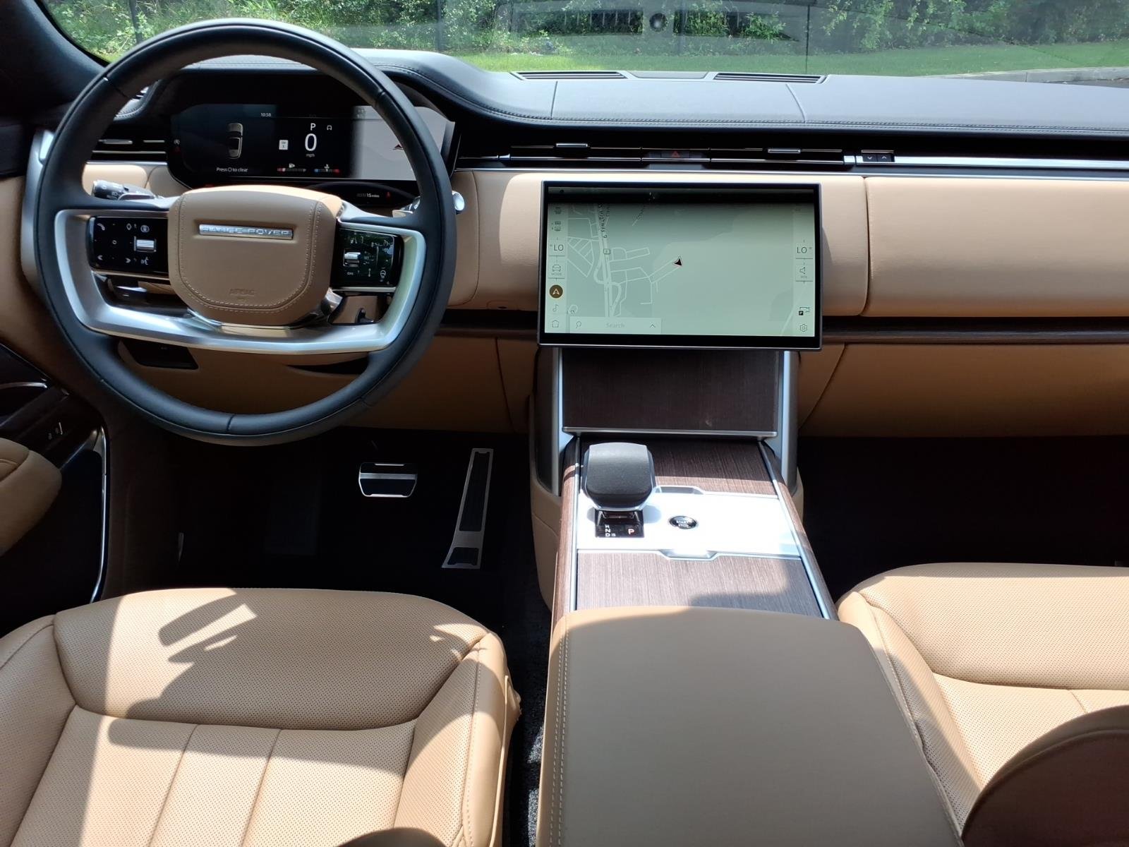 New 2026 Santorini Black Land Rover SE image 4