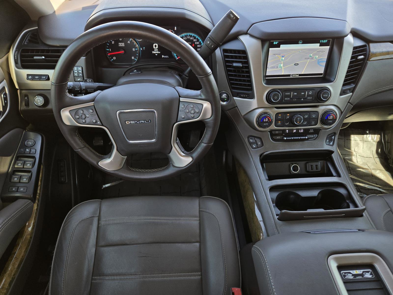 Used 2017 White Frost Tricoat GMC Denali image 38