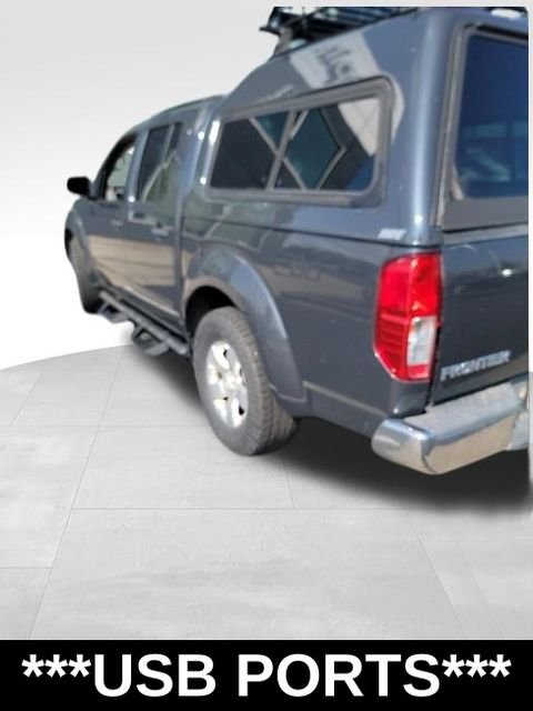 Used 2013 Black Nissan SV image 5