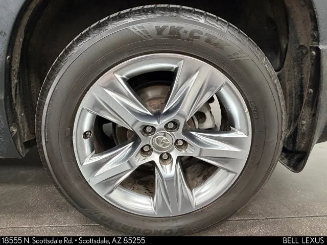 Used 2015 Gray Toyota Limited Platinum V6 image 9