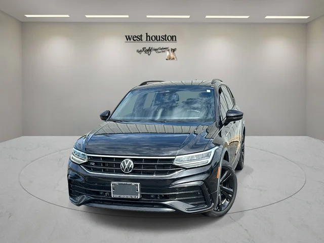 2023 Volkswagen Tiguan SE R-Line Black
