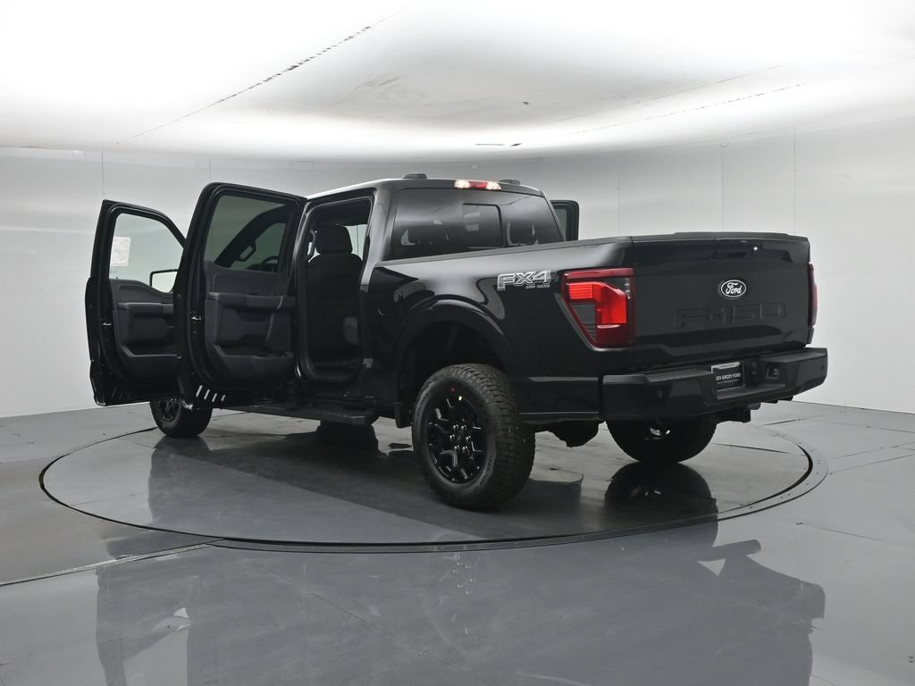 New 2026 Agate Black Metallic Ford XLT image 33