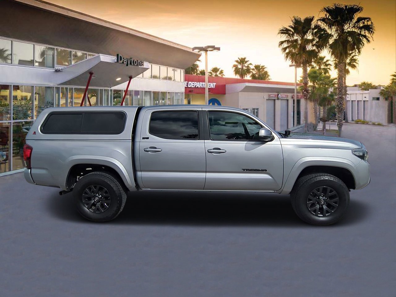 2020 Toyota Tacoma SR5 V6 photo 2