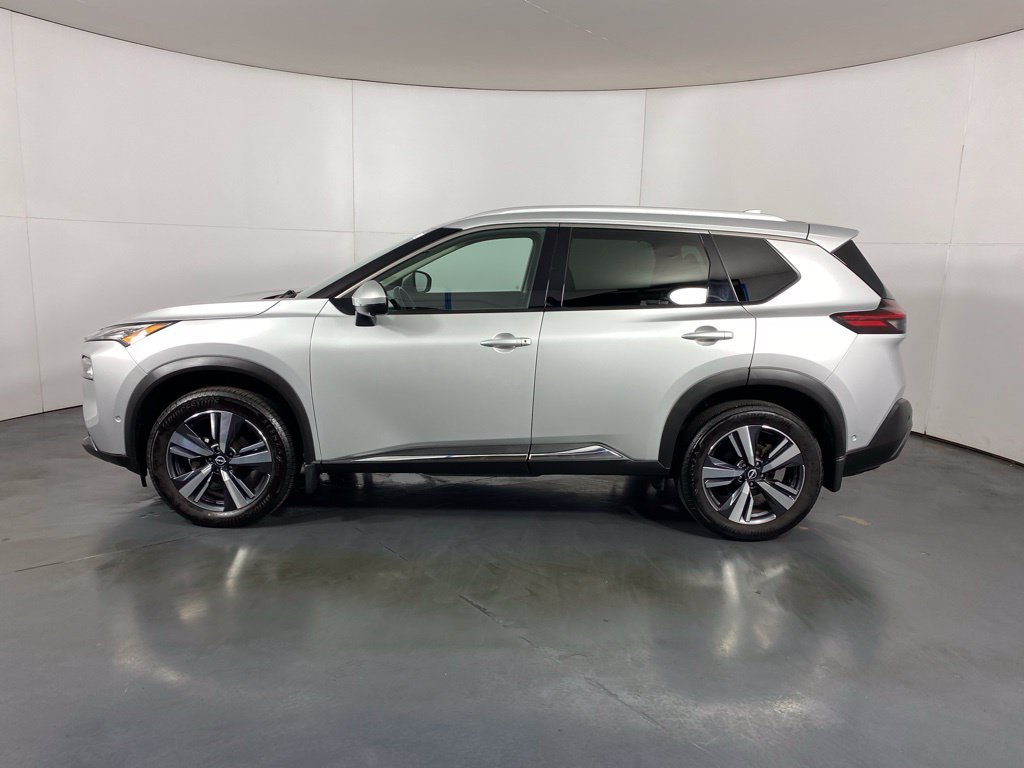 2023 Nissan Rogue SL - Photo 4