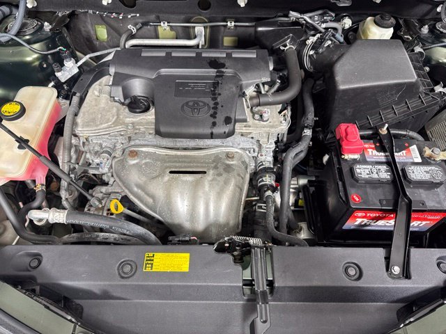 Used 2013 Green Toyota LE image 9