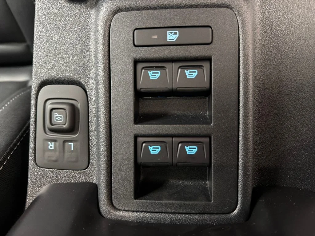 New 2025 Blue Ford Badlands image 16