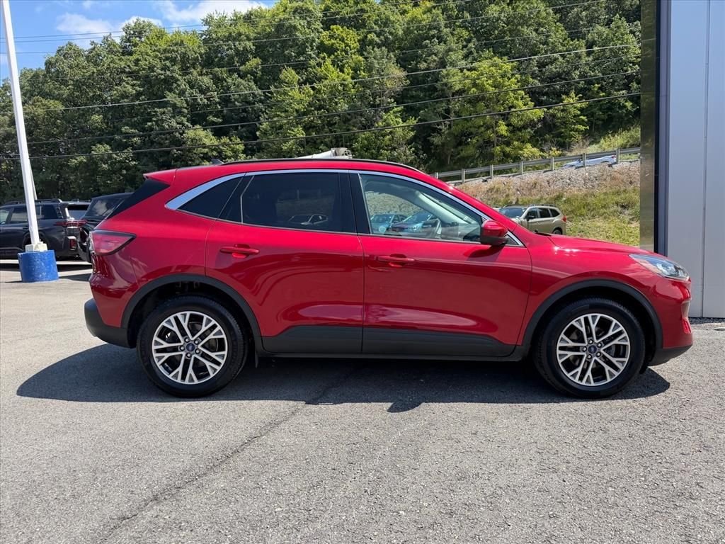 Used 2022 Red Ford SEL image 13