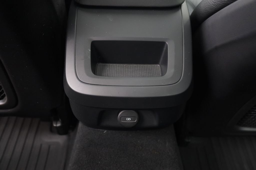 Used 2023 Gray Volvo B5 Plus Dark Theme image 19