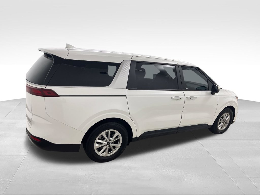 Used 2023 White Kia LX image 6