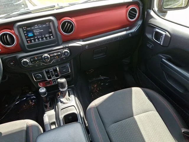 Used 2021 Green Jeep Unlimited Rubicon image 16