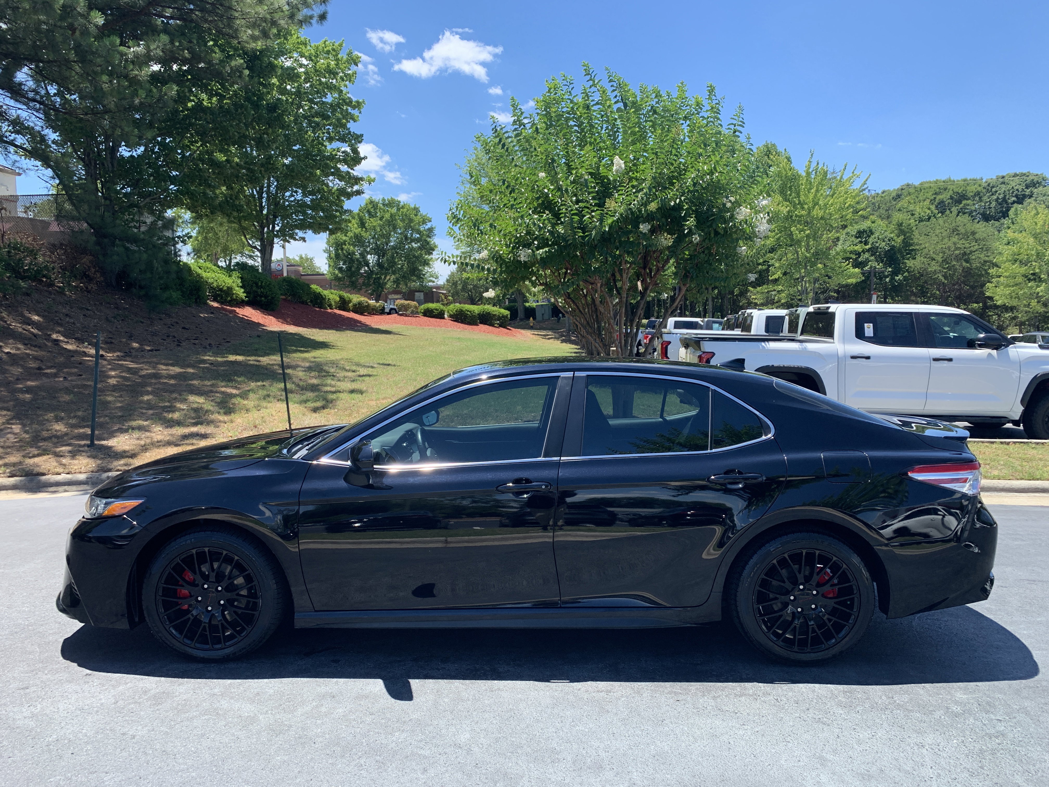 Used 2020 Midnight Black Metallic Toyota SE image 7