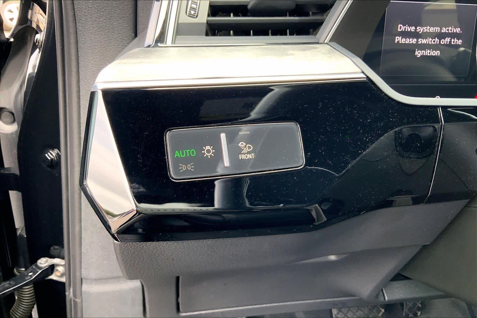 Used 2022 Brilliant Black Audi Premium Plus image 34