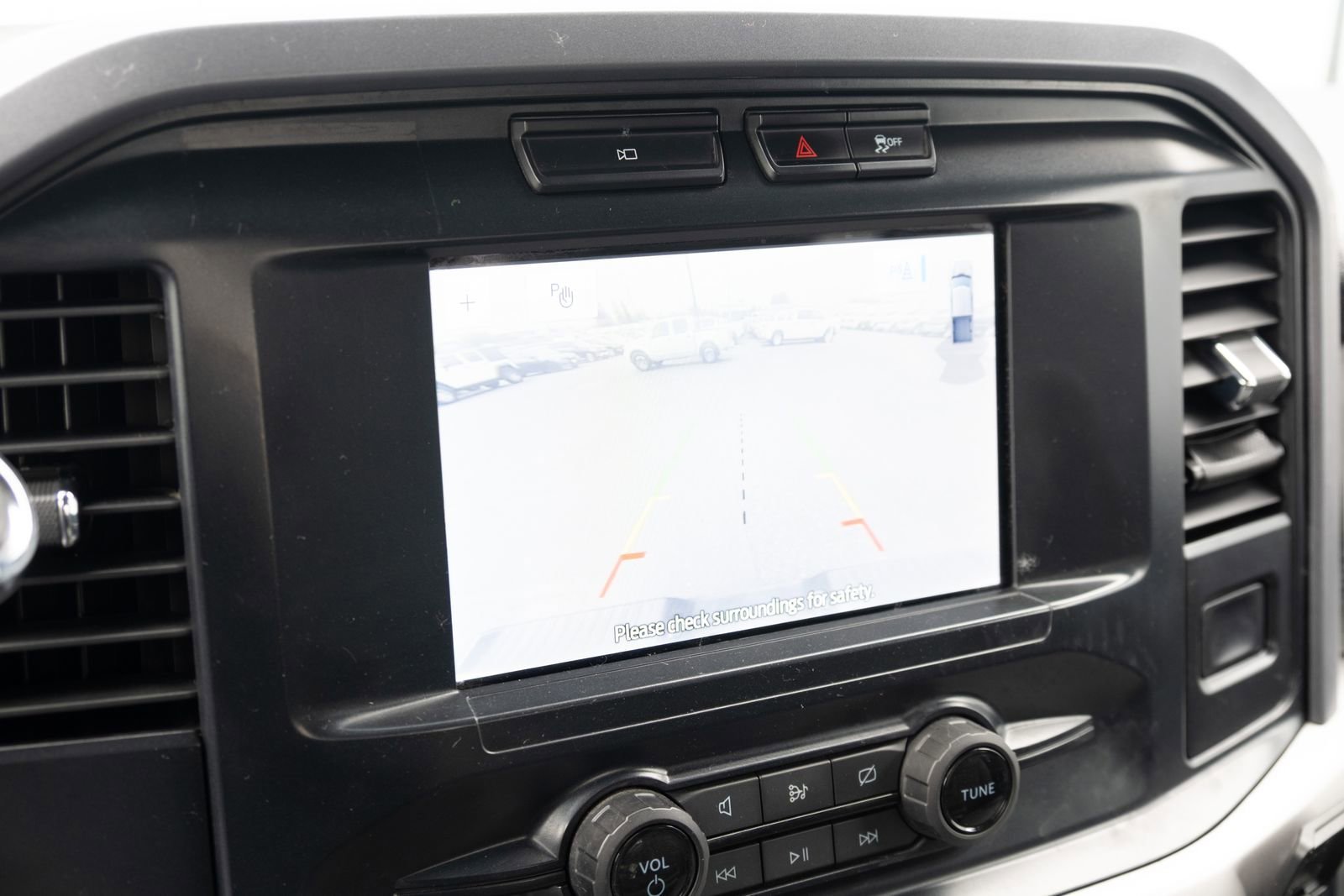 Used 2023  Ford XLT image 4