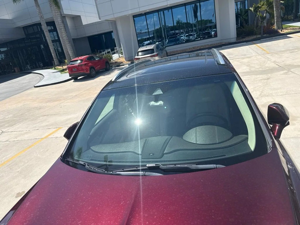 Used 2019 Burgundy Velvet Metallic Tinted Clearcoat Lincoln Reserve image 8