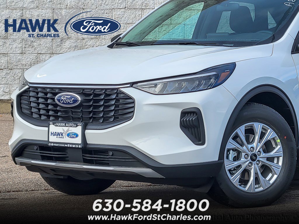 New 2026 Oxford White Ford Active® image 2